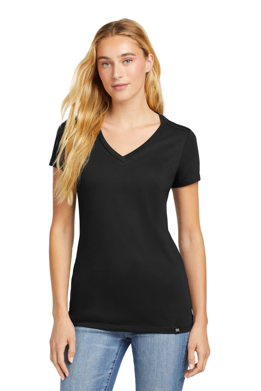 New Era    Women's Heritage Blend V-Neck Tee. LNEA101