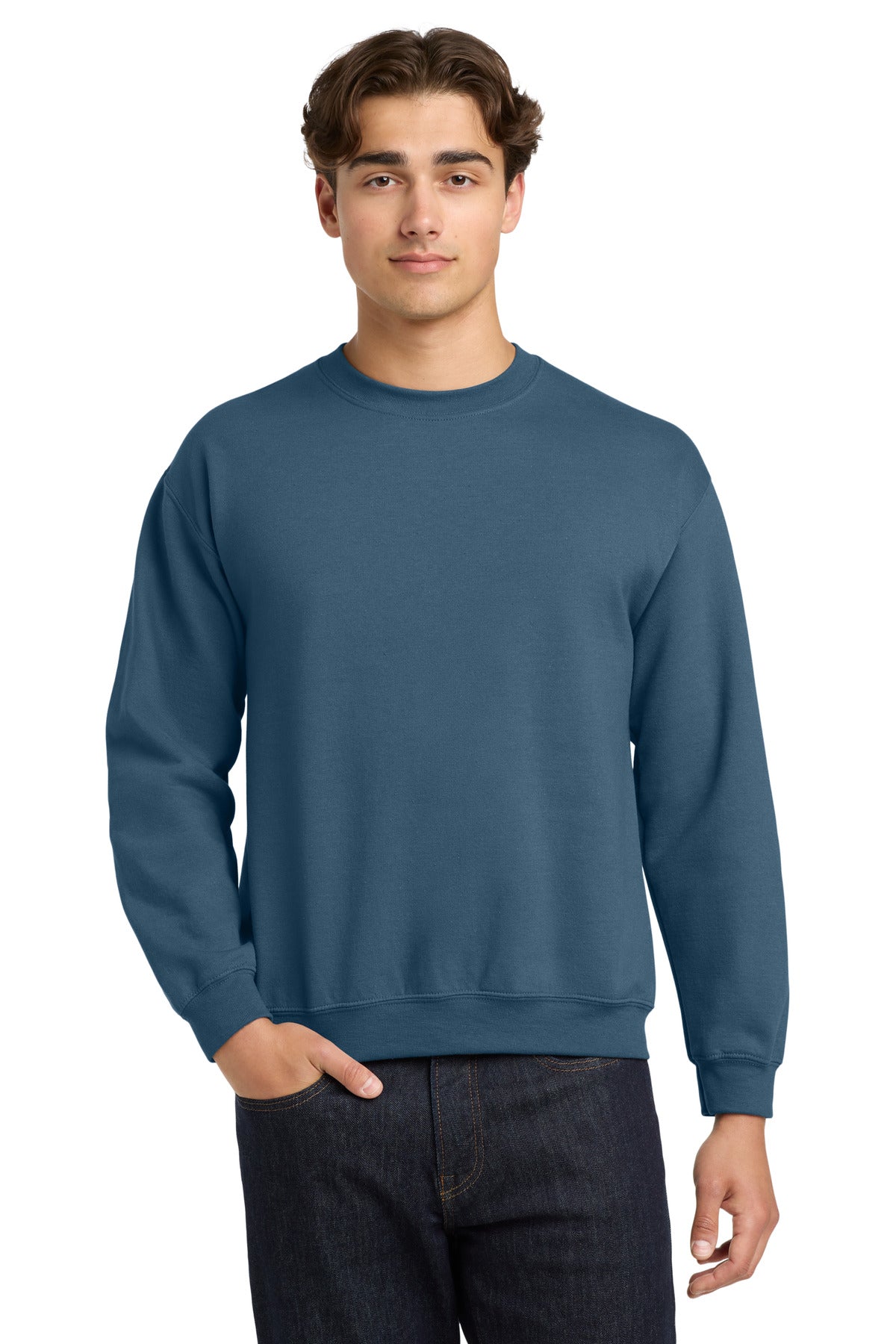 Gildan   Heavy Blend Crewneck Sweatshirt.  18000