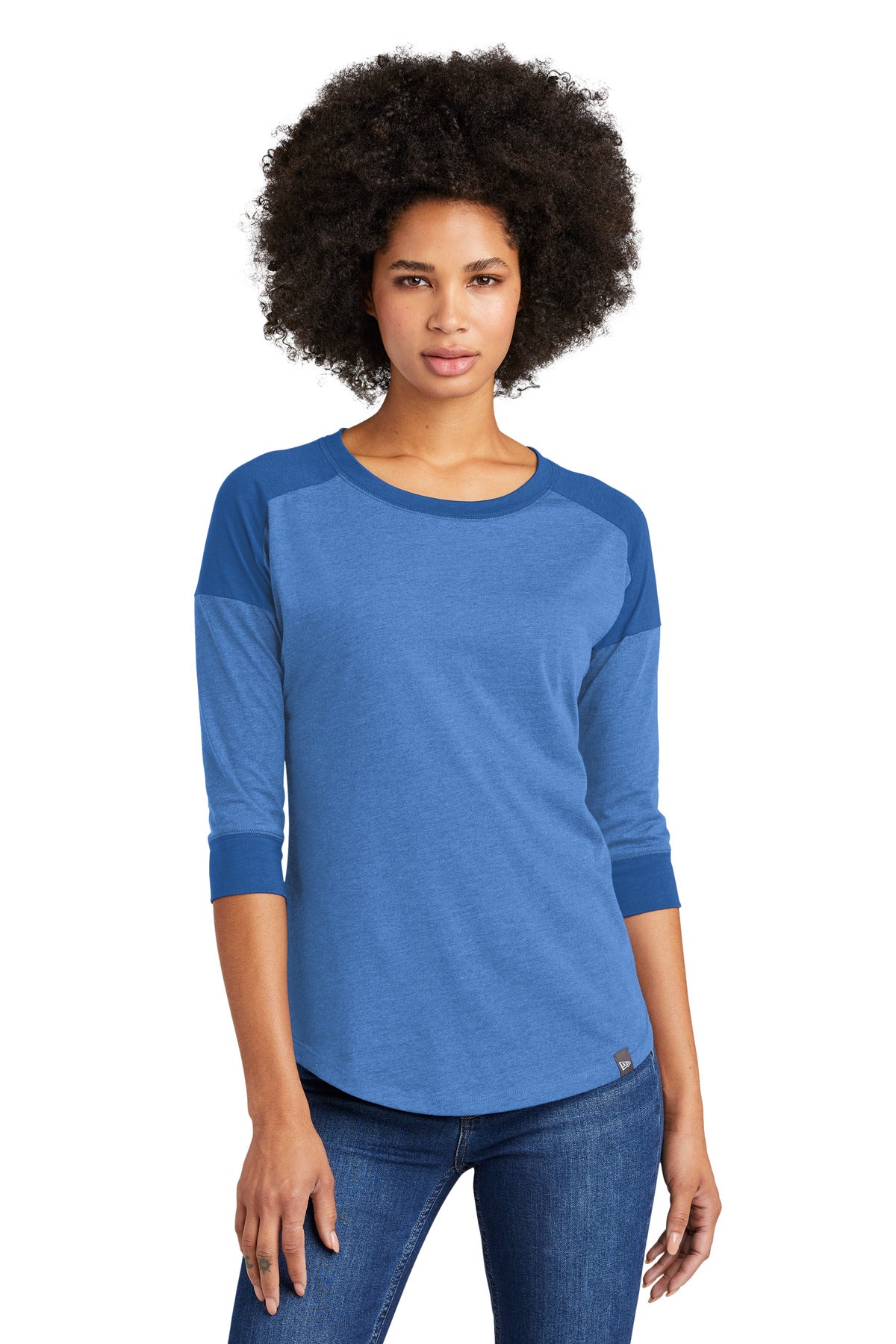 New Era    Women's Heritage Blend 3/4-Sleeve Baseball Raglan Tee. LNEA104