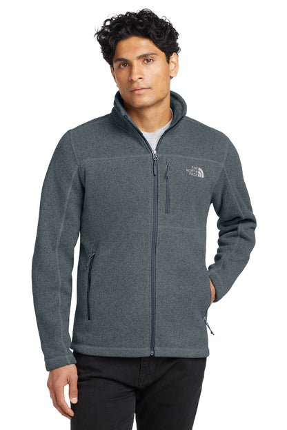 The North Face    Sweater Fleece Jacket. NF0A3LH7